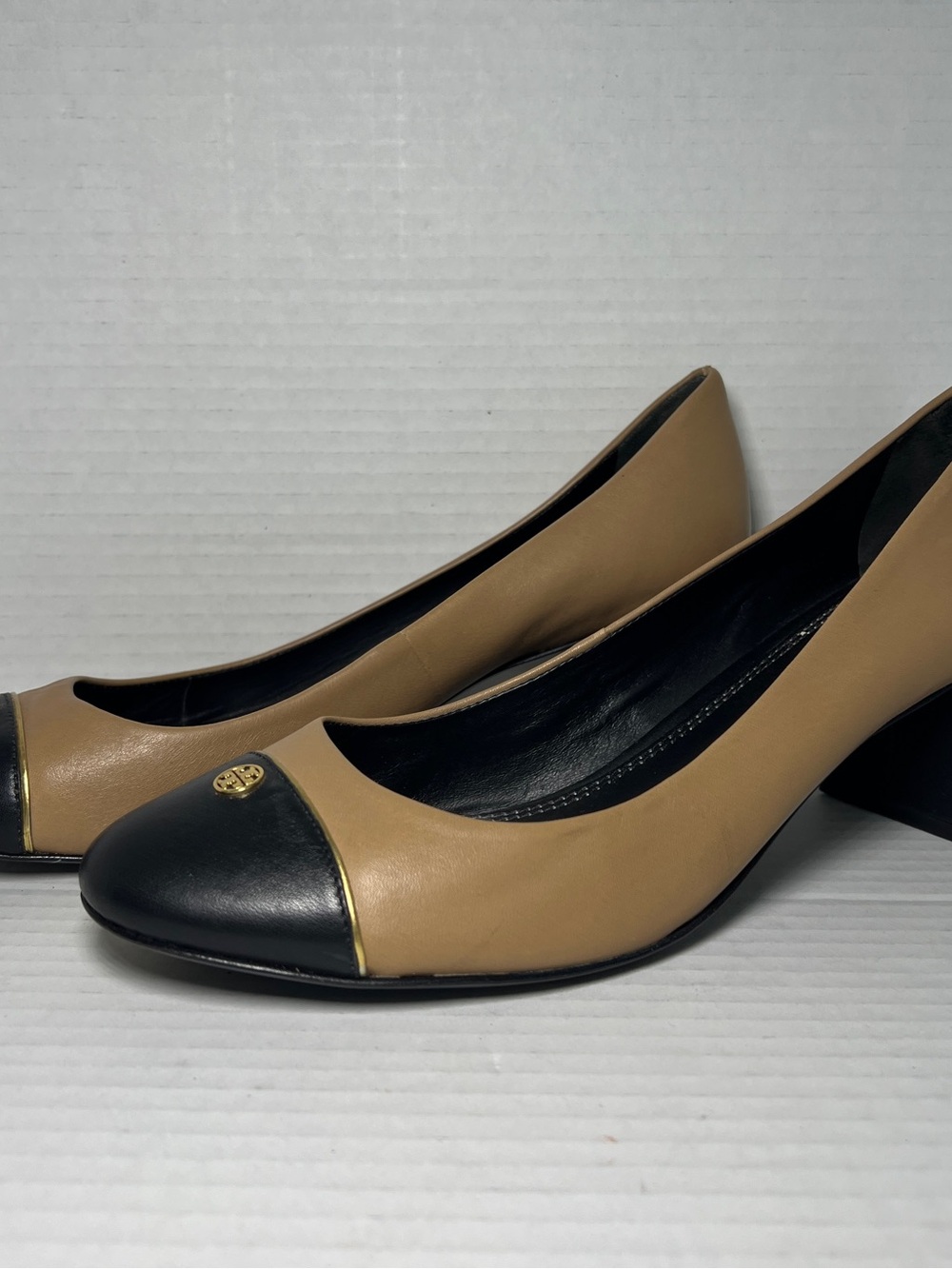Tory Burch  Brown with 2-inch Black Block Heels Cap Toe Size 8.5 M